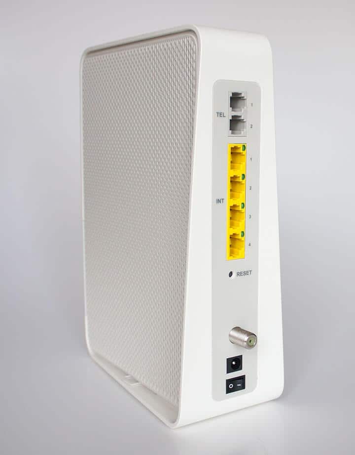 Unitymedia ConnectBox von der Seite